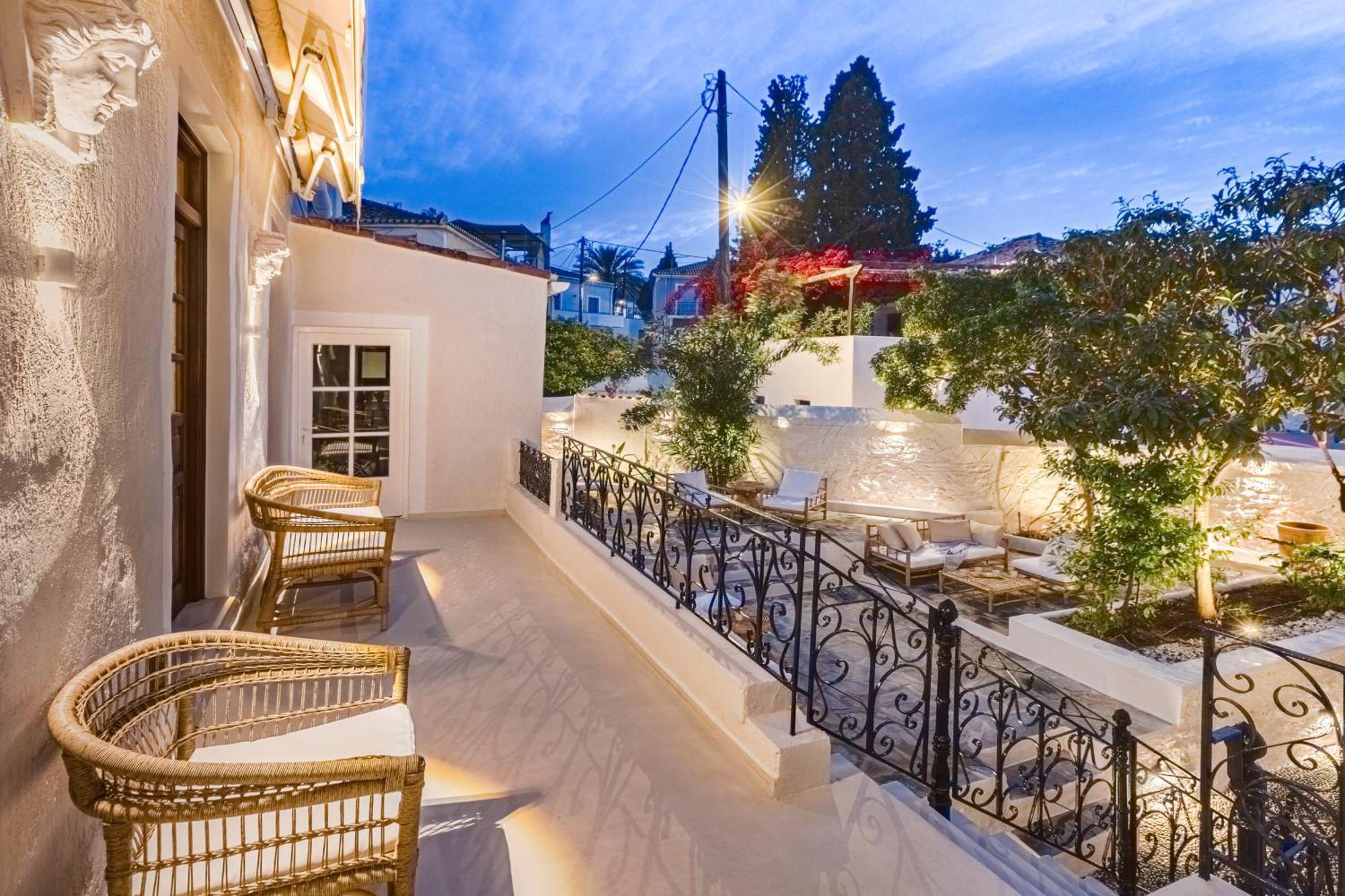 Teresa Spetses Hotel ภายนอก รูปภาพ